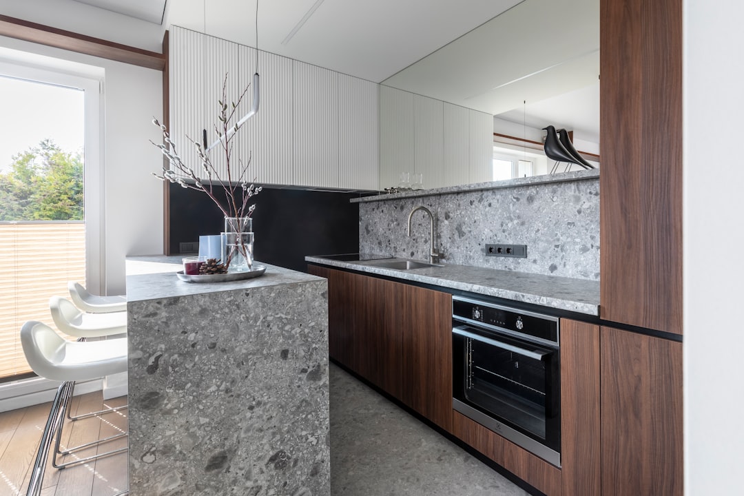 Sourcing Bianco Antico Granite: A B2B Countertop and Material Guide