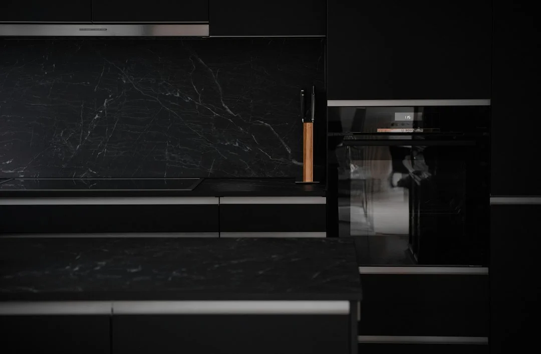 Black Marble Countertops: Selection, Etching Risks, and Care Guide