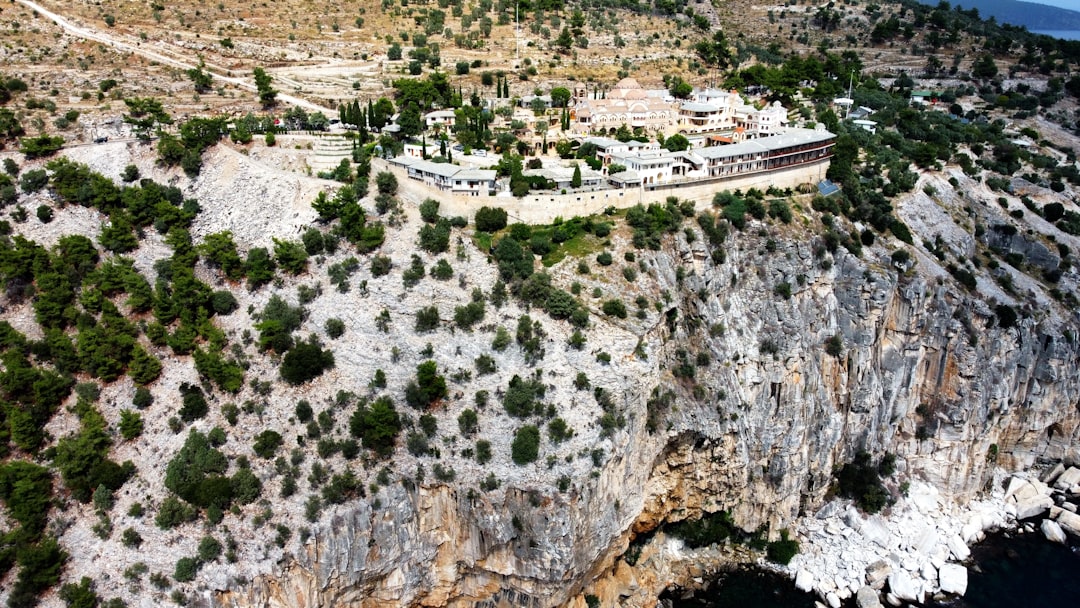Greek Marble Industry Strategic Pivot from Raw Blocks to Processed Luxury Slabs