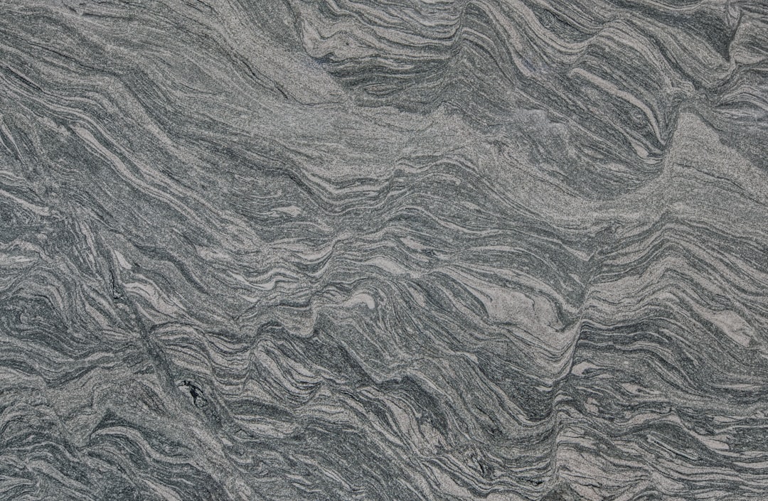 Quartzite vs Granite Countertops: B2B Sourcing Guide