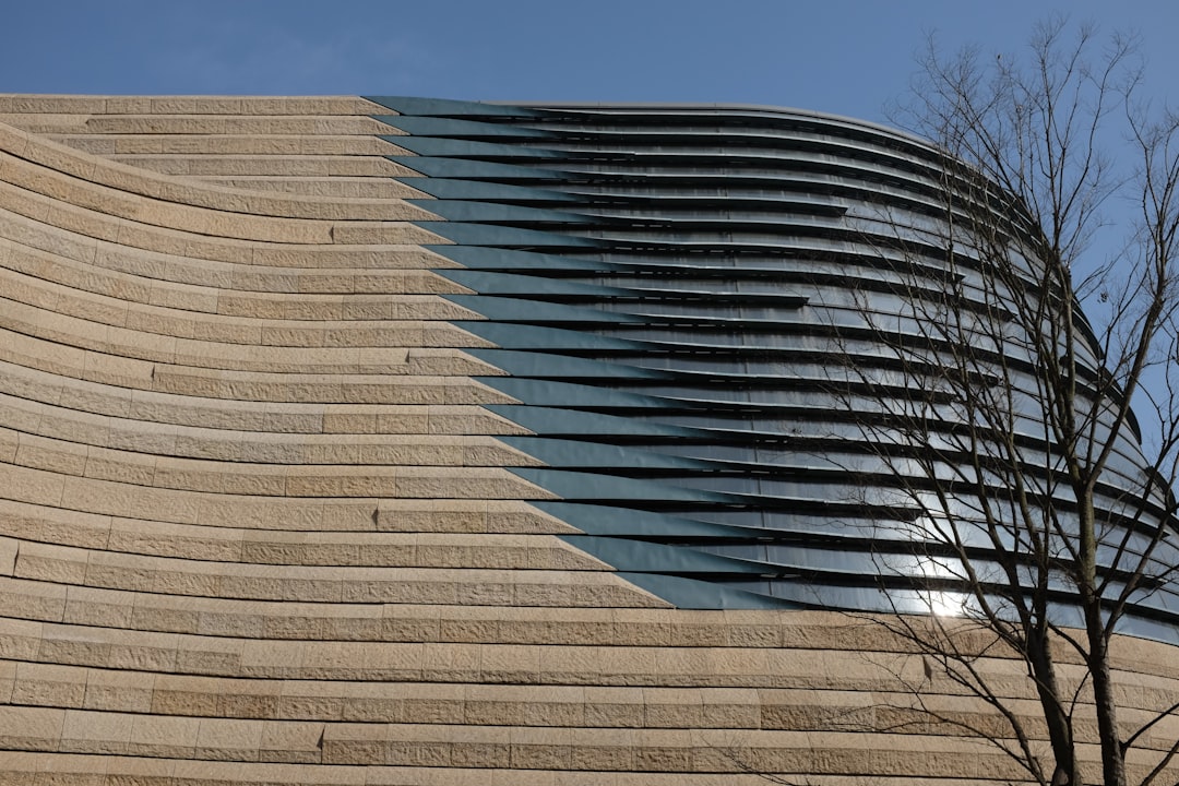 Natural Stone Cladding and Ventilated Façade Systems: A B2B Specification Guide