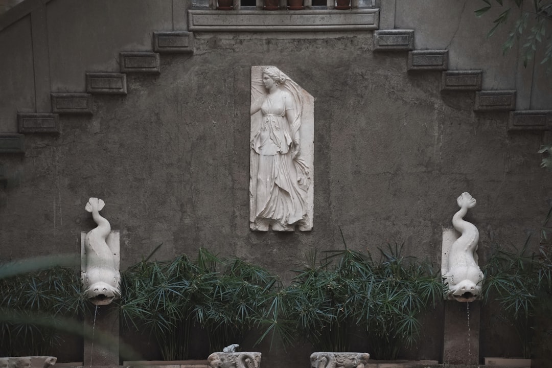 Fountain & Carving