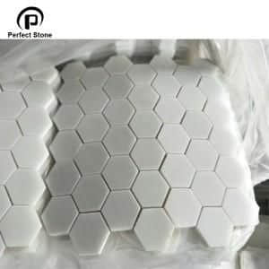 Carrara White Marble Polished Slab - Image 4