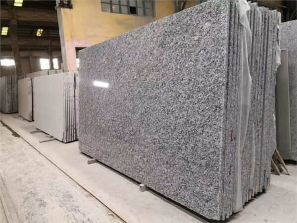 Spray White Granite Slabs - Image 4
