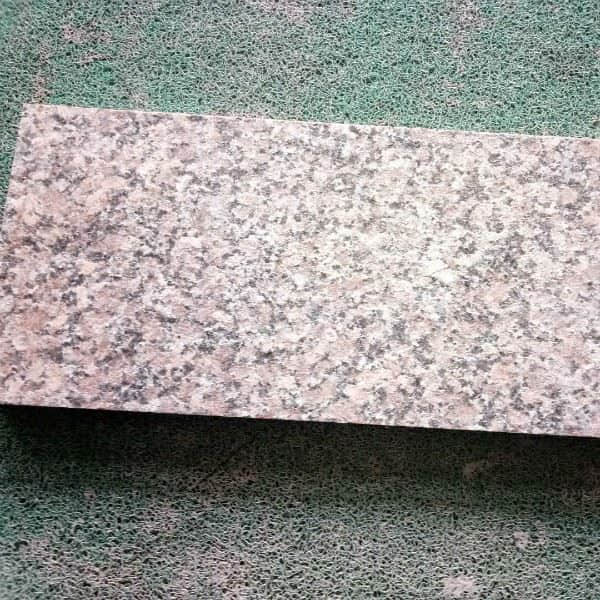 Maple Red Granite Tiles – Chinese Flamed Finish - Image 4