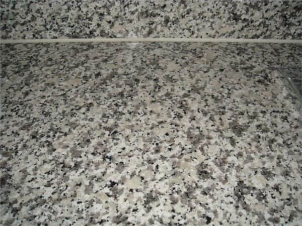 Ivory Granite Countertop - Image 2