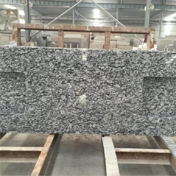 Spray White Granite Slab For Countertops