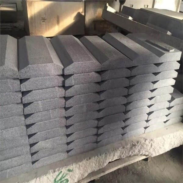 G654 Dark Grey Granite Curbstone - Image 5